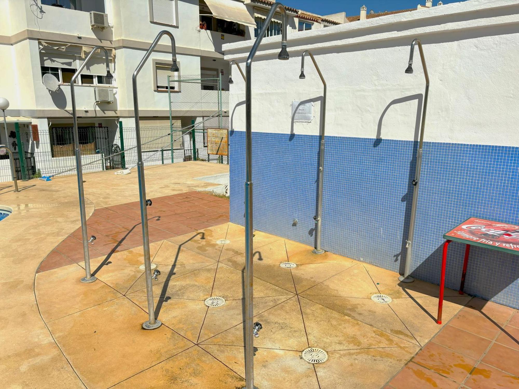 Urb Colina Park Con Piscina Apartamento