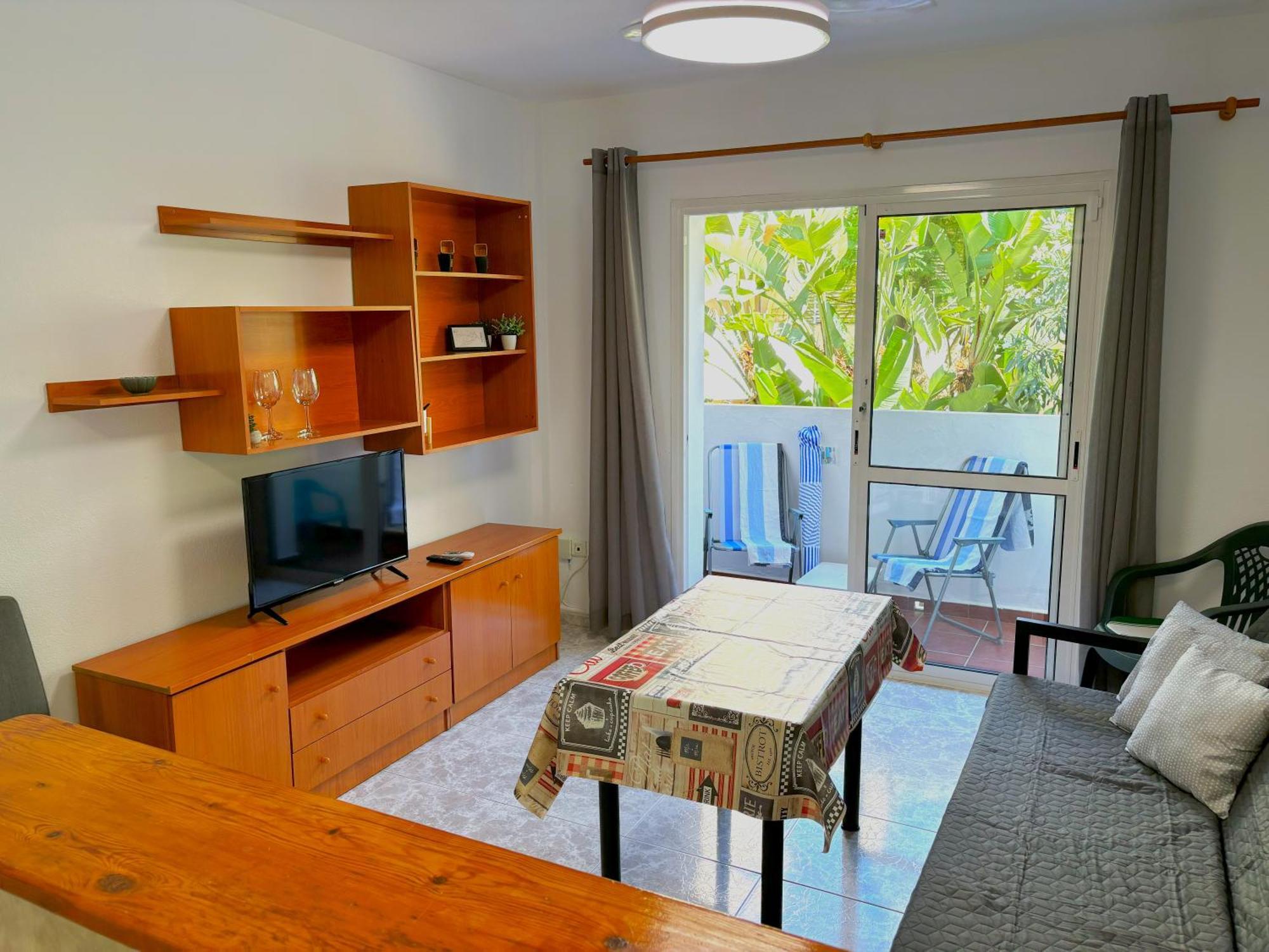 Urb Colina Park Con Piscina Apartamento